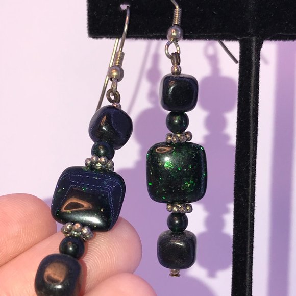 Green Goldstone and Onyx Earrings - Picture 3 of 11